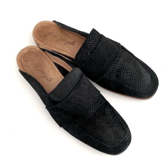 Free People Black Suede Snake Skin Pattern Loafers Mule 8 Preppy Boho Academia - Picture 2 of 14